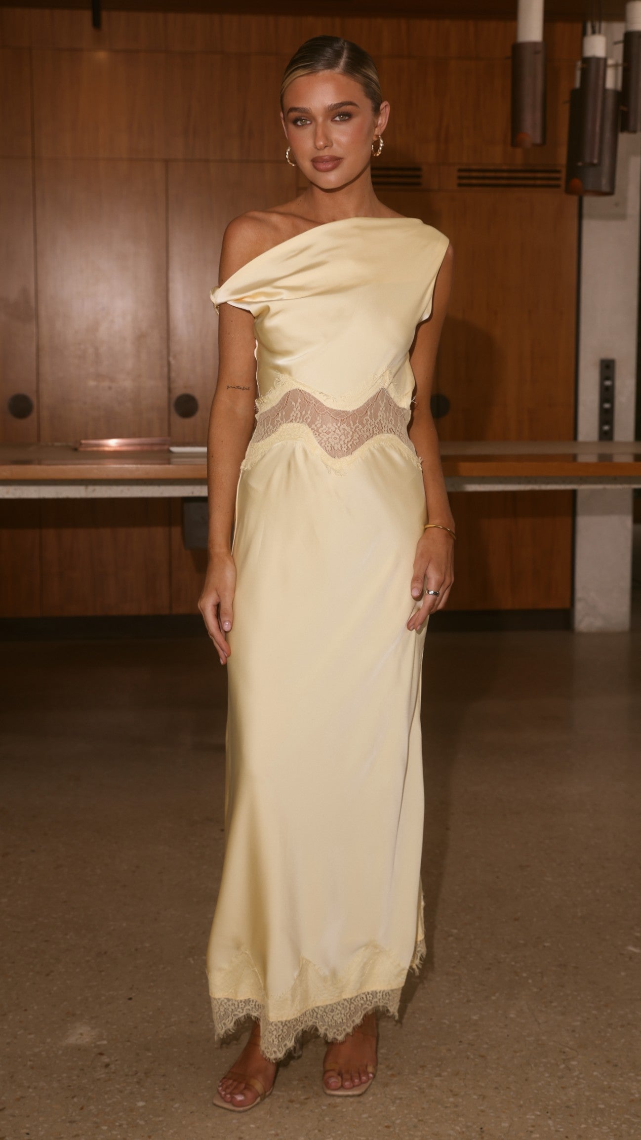 Bella Lace Maxi Dress - Yellow
