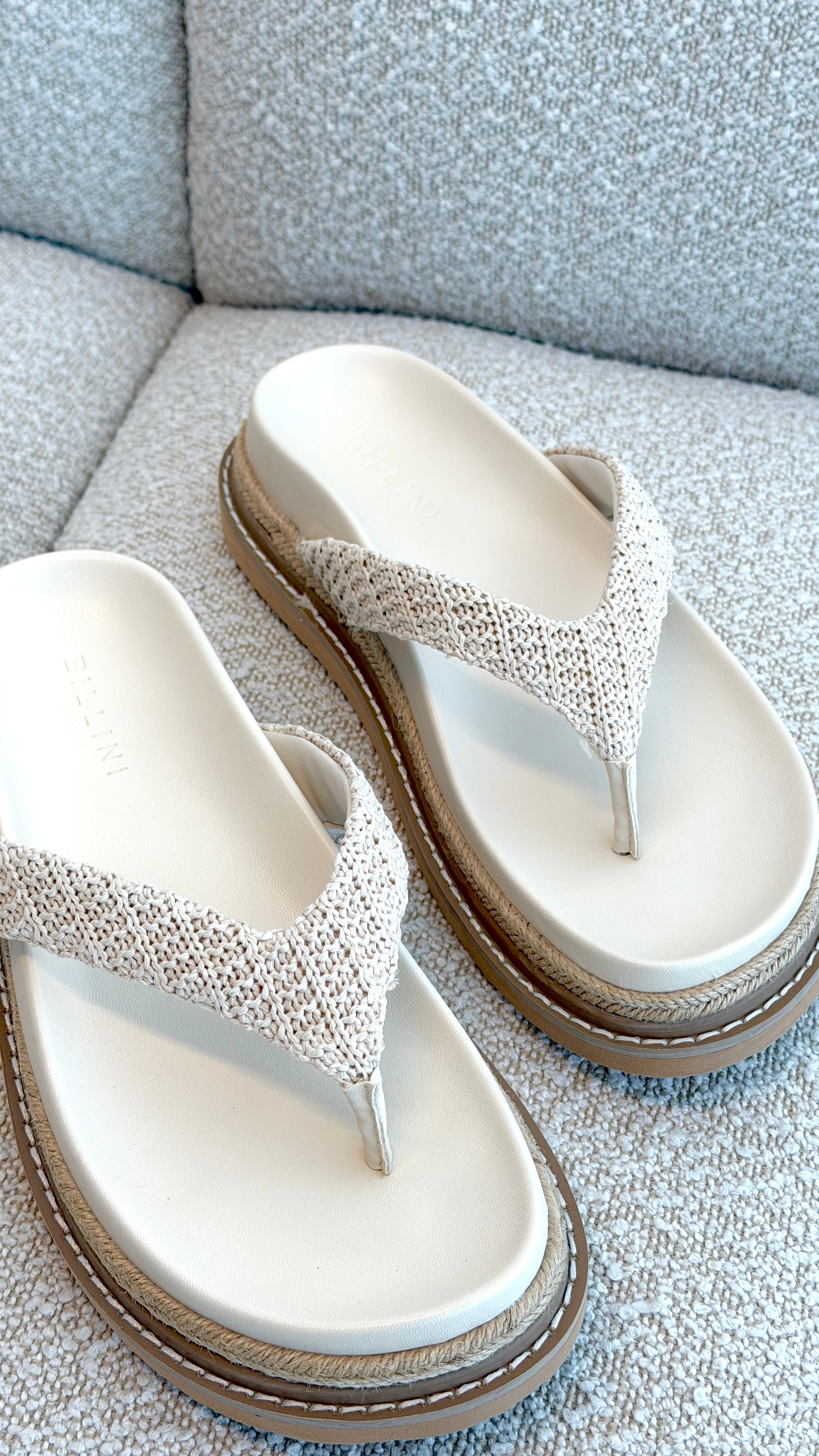 Arlette Slide - Cream Raffia