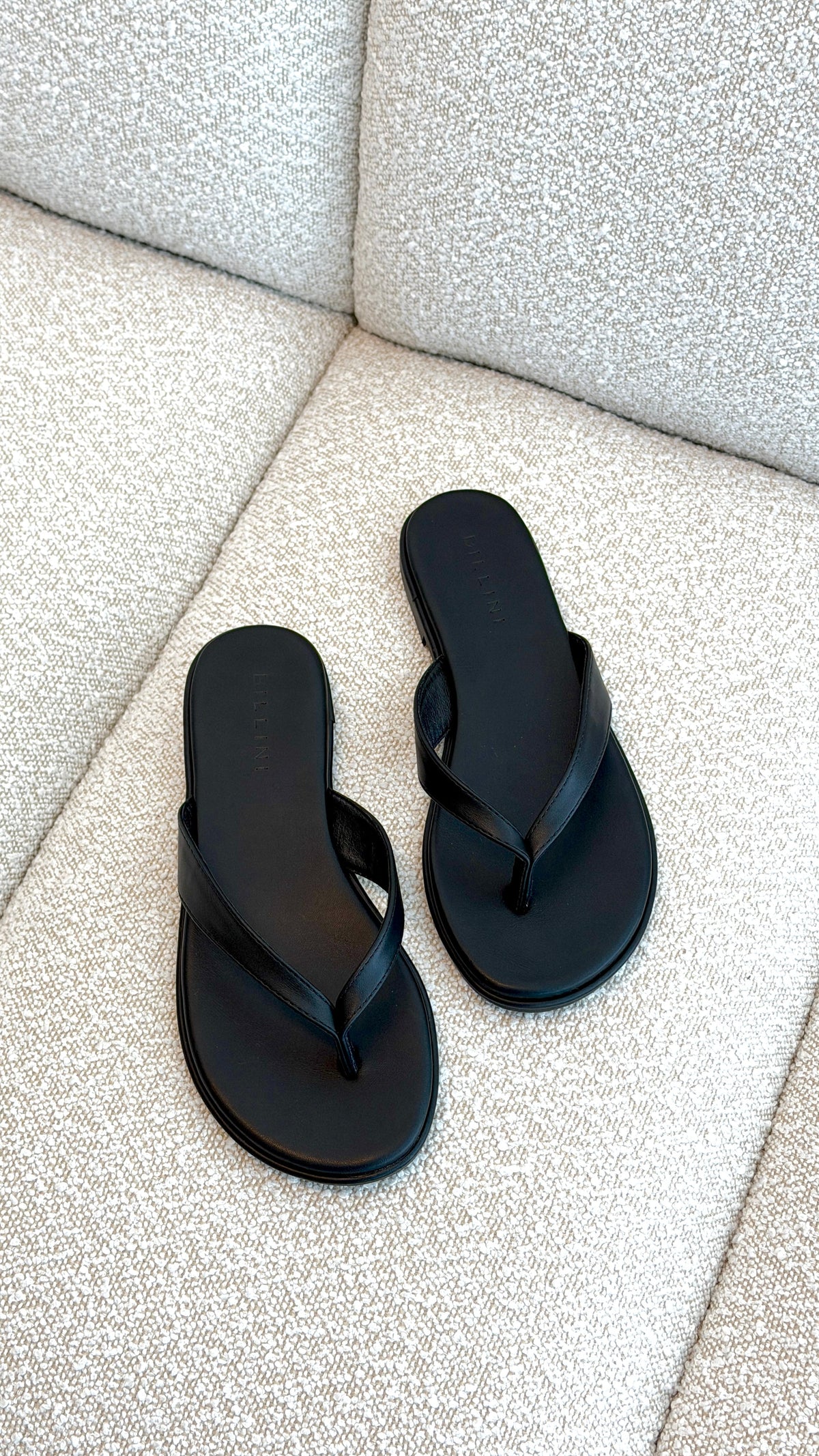 August Slide - Black