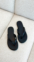 August Slide - Black