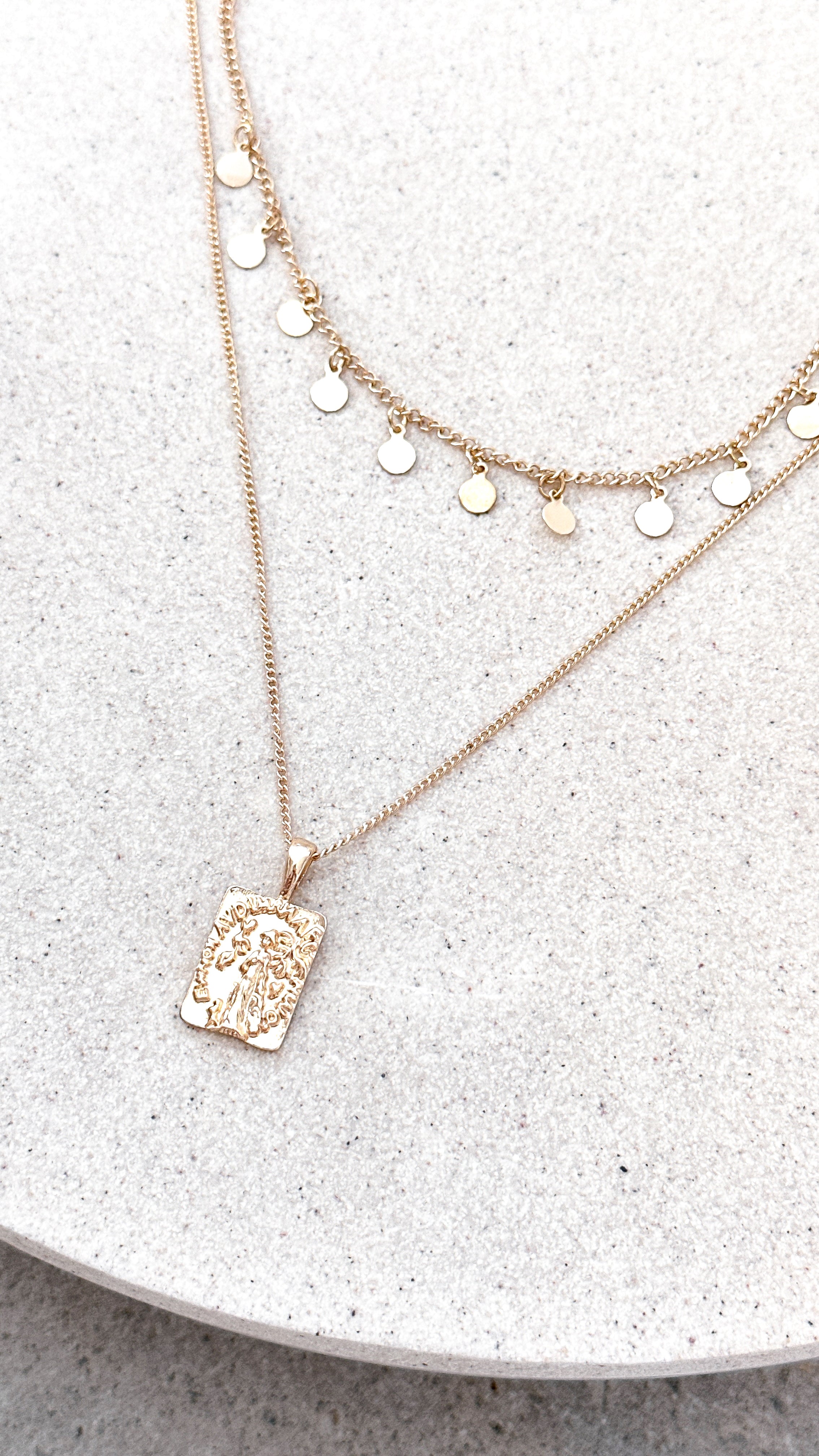 Alice Pendant Necklace - Gold